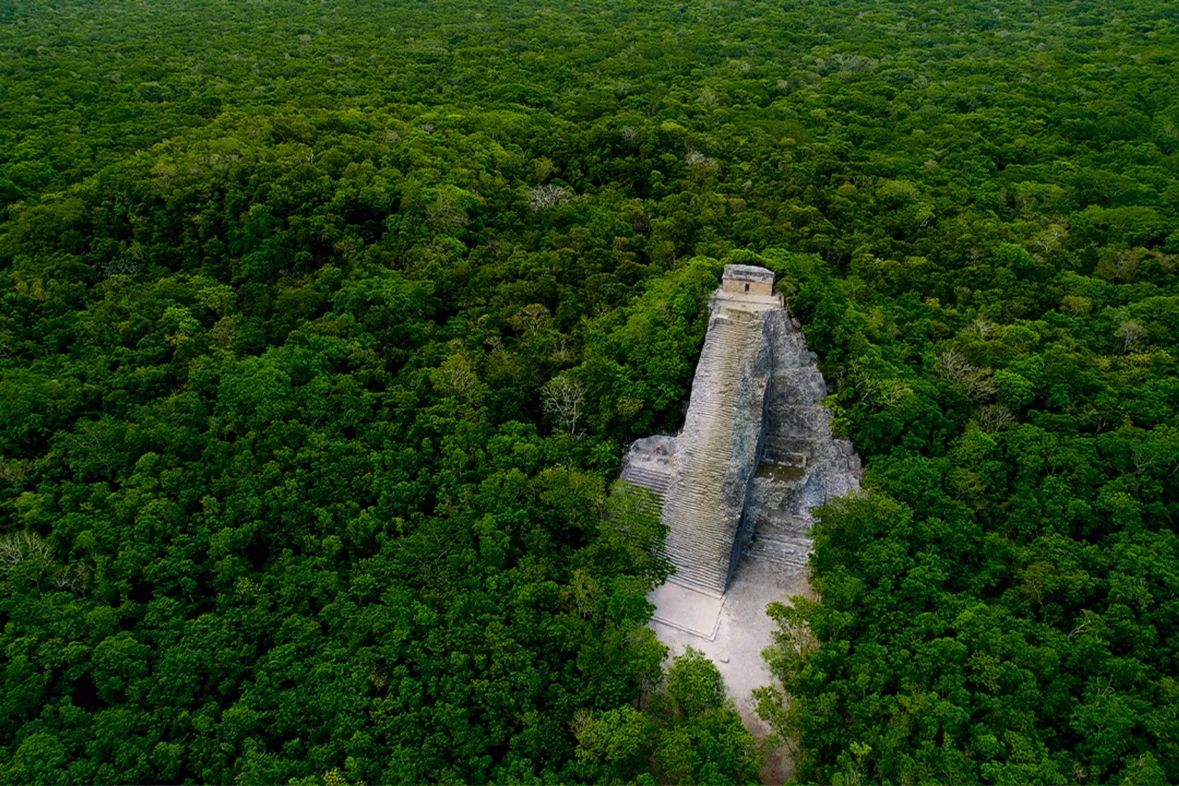 Foto de Zona Arqueológica de Cobá